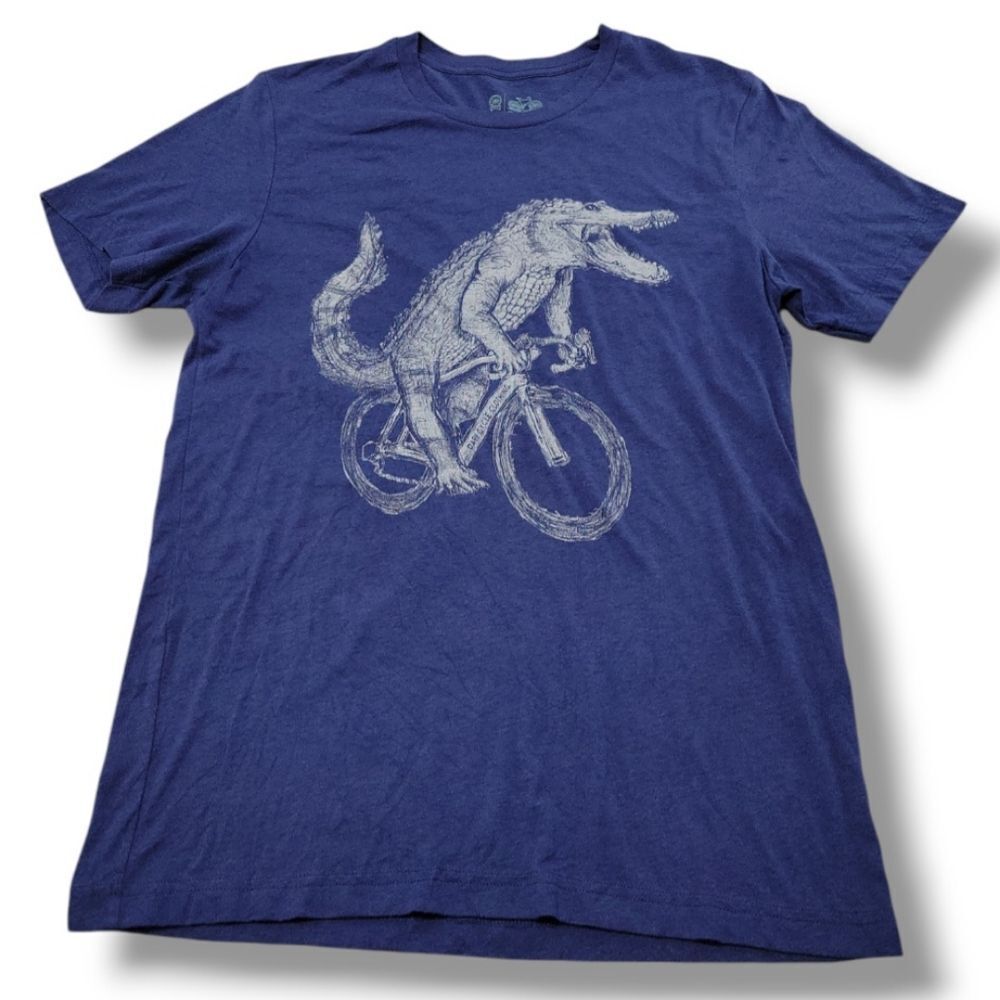 Dark Cycle Clothing Shirt Size Medium Alligator Riding A Bike Graphic Print Tee